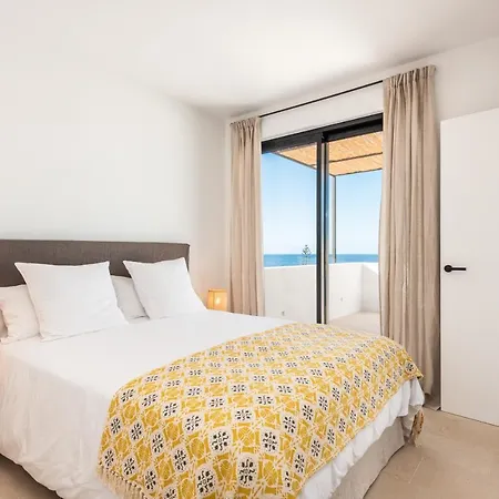 Villa Baixa - *